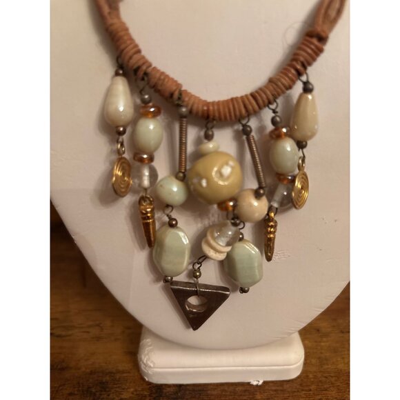 Boho Babe Chunky Bead Tassel Necklace Suede Cord & Tribal Vibe Gold Tone Pendant - Picture 8 of 14